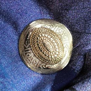 Asymetrical Magnetic Brooch (Gold Finish)